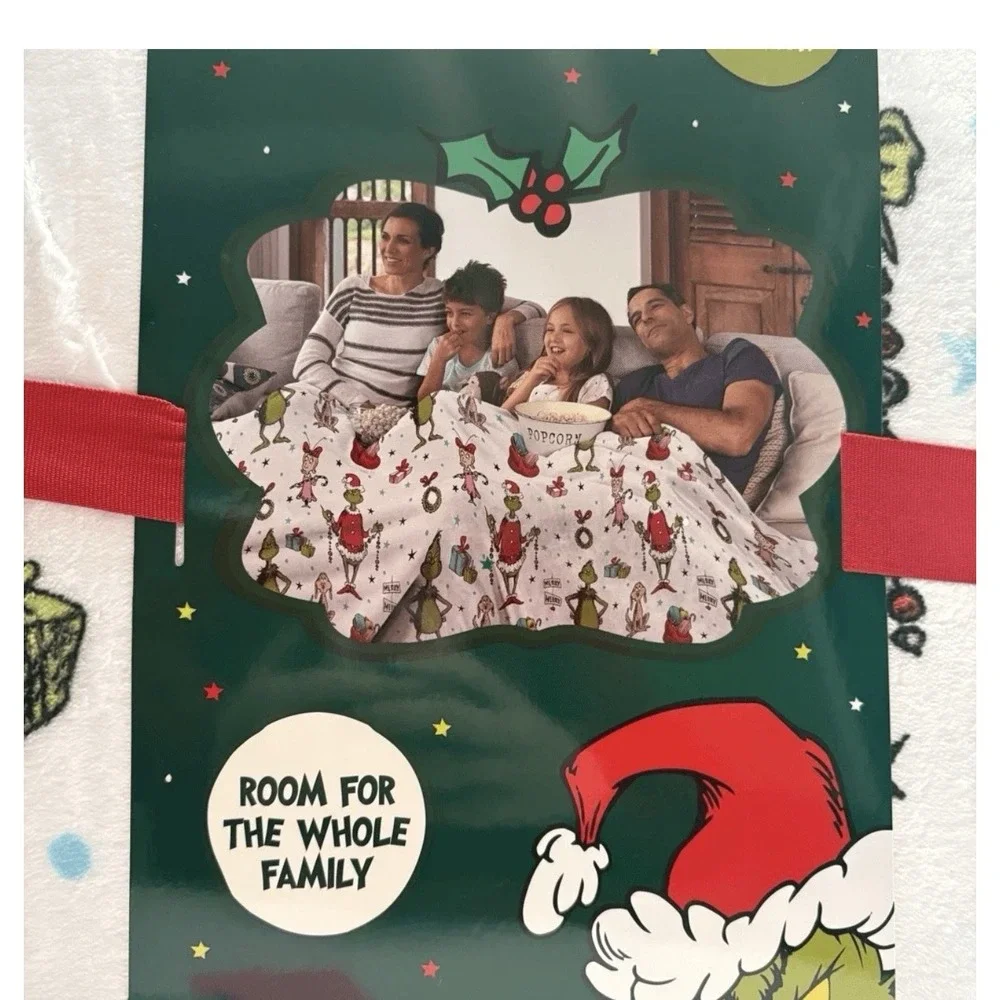 Dr Suess‎ Grinch Family Blanket